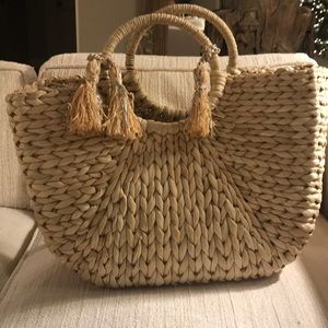 Braided tote